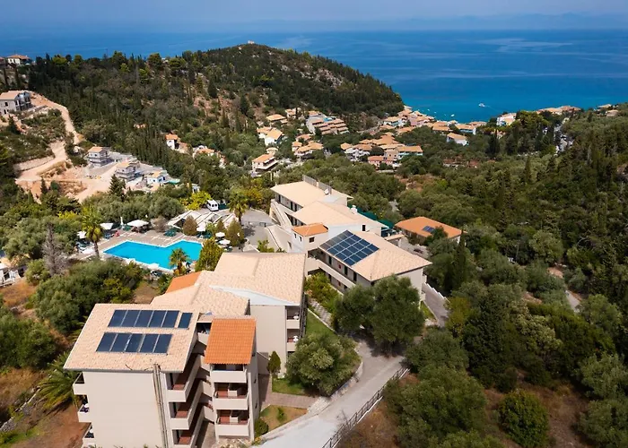 Santa Marina Hotell 3*