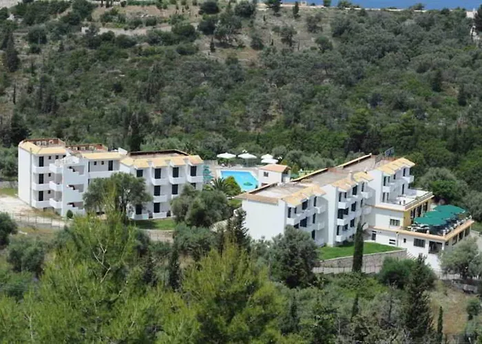 Santa Marina 3* Áyios Nikítas