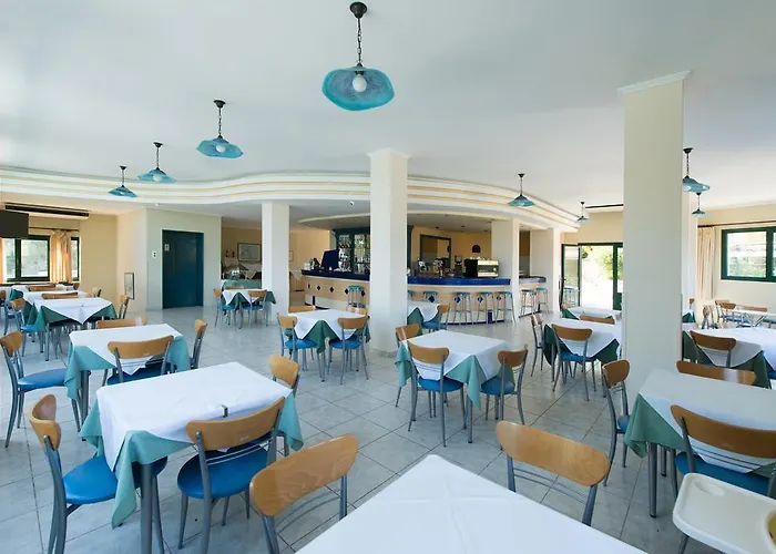 Hotell Santa Marina 3*