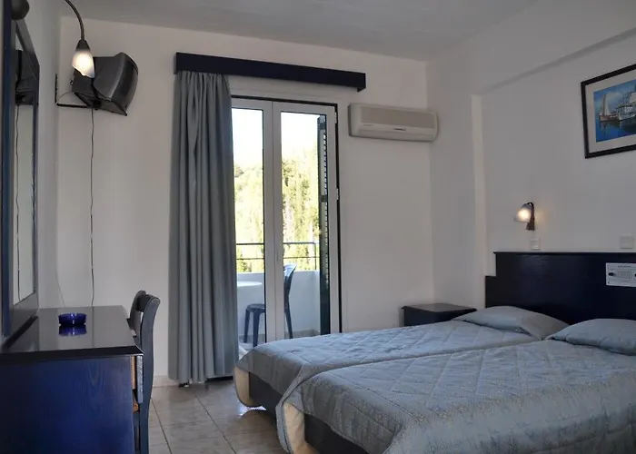 Santa Marina Áyios Nikítas